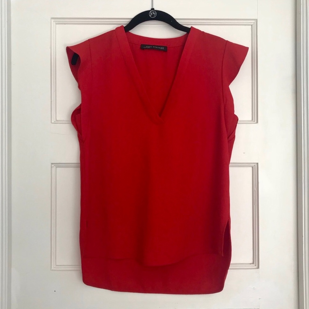 Red Short Sleeves Top (looks divine on)